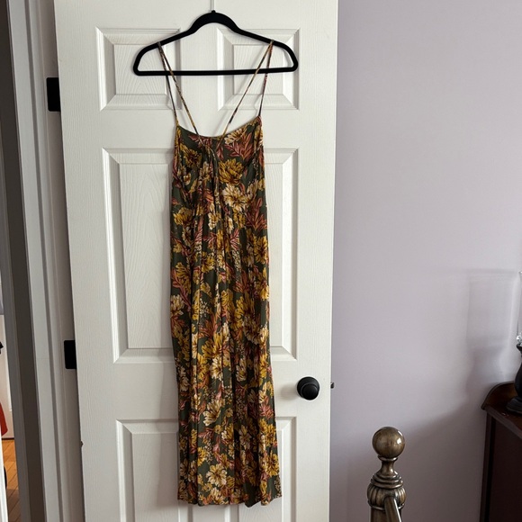 Floral Dress with Spaghetti Straps - Picture 4 of 5